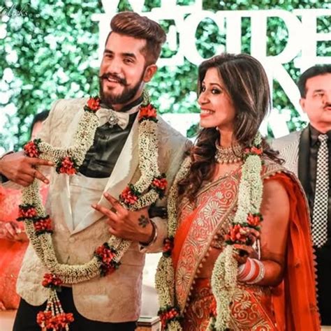 पिता 5 वक्त के नमाजी और बेटा हनुमान भक्त— Kishwer Merchantt को हर समय ...
