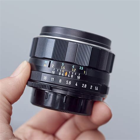 Asahi Super-Multi-Coated Takumar 50mm f/1.4: Build Quality, Design, and ...