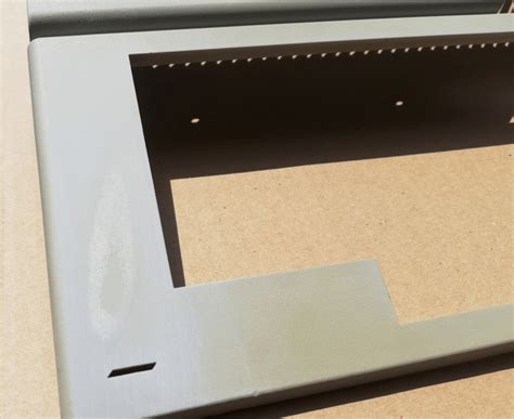 Spray-Paint Computer Case 的图像结果