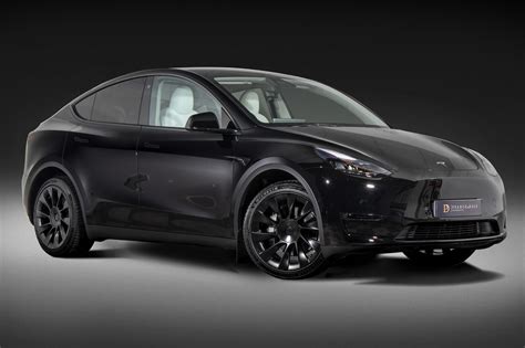 Tesla Model Y Black - Pearce & Dale