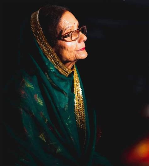 Free photo : Padma Bhushan for late Punjabi singer Gurmeet Bawa.