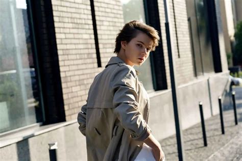 Why Are Tomboys Attractive? 10 Reasons Why Men Fall For Them