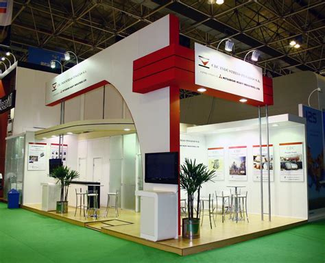 Grupo ONE: Customer Reviews, Stands and Services