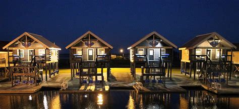 Bayou Log Cabins 的图像结果