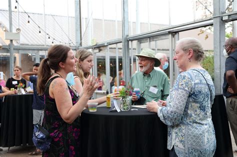 Volunteer Award Winners 2022 - Birds Connect Seattle