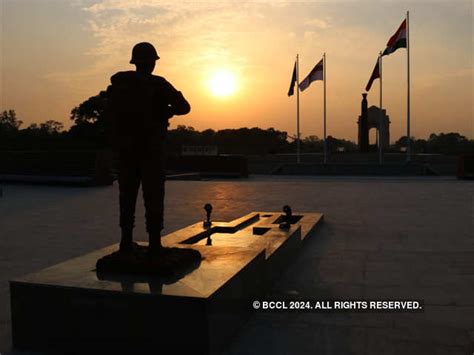 Veerta Chakra - PM Modi unveils National War Memorial: 10 things to ...