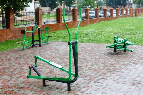 Gym Outside 的图像结果