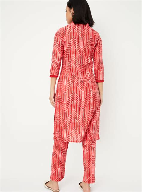 Buy Women Printed Striaght Kurta Set Online at just Rs. 999.0 ...