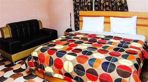 STAR RISE GOLDEN INTERNATIONAL HOTELS (Badagry) - Apartment Reviews ...