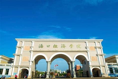 海南省2016年成人高考考试结束 超过1.4万人报考_海口网