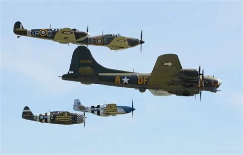 Wallpaper Boeing, flight, bomber, Spitfire, Hawker Hurricane, B-17, P ...