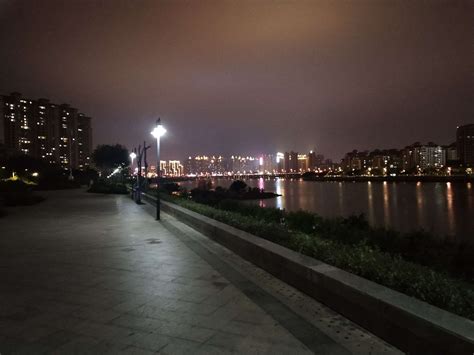 晚上散步夜景,晚上散步,晚上河边散步(第5页)_大山谷图库