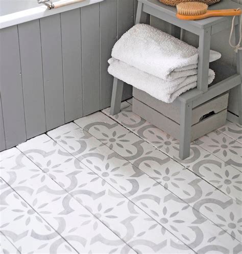 Large Medina Floor Stencil / Nicolette Tabram Stencils