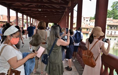 Benvenuti resumes to welcome new arrivals | Article | The United States ...