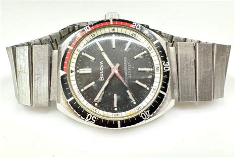 Vintage Bulova Oceanographer Stainless Steel Diver Watch: 9M 333 Feet ...