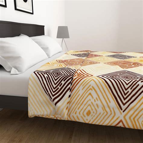 Buy Moksha Geometric Print Double Bed Blanket- 200 X 220 cm from Home ...