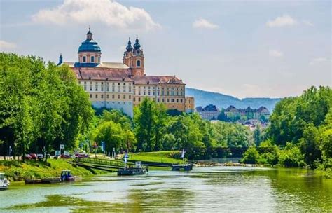 34 Best Places To Visit In Austria In 2024: Top Attractions & How To Reach