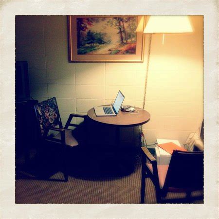 BARRHEAD NEIGHBOURHOOD INN (Alberta) - Hotel Reviews & Photos - Tripadvisor