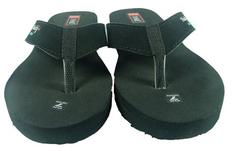 Buy MCR chappals slippers for corn feet india online shopping ...