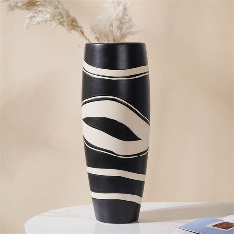 Black and White Flower Vase Online - Premium Vase | Nestasia
