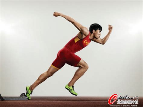 刘翔上综艺110米栏跑完全程_网易体育