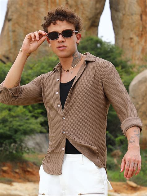 ₹899 | Campus Sutra men's Mocha Brown Hive-Textured Shirt - Campussutra