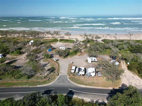 About Rainbow Beach – Mantaray Barges Fraser Island – Inskip Point to K ...