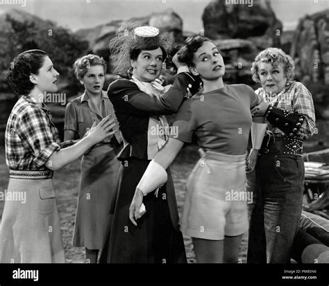 Norma Shearer, Joan Fontaine, Rosalind Russell, Paulette Goddard, Mary ...