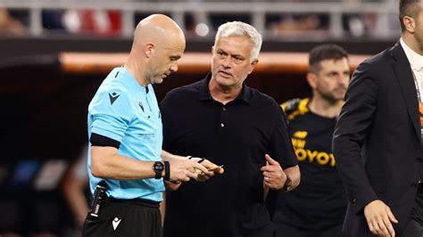 Mourinho confronts referee in car park with expletive rant - ESPN