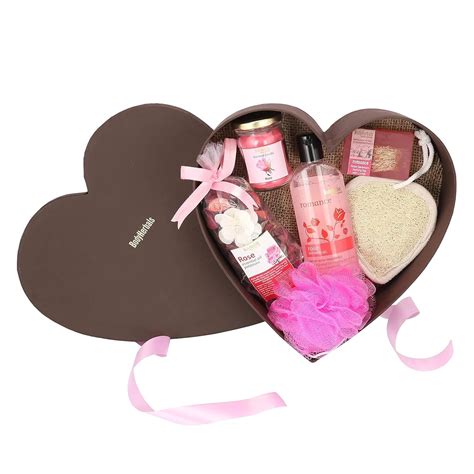BodyHerbals Rose Surprise Bath & Body Care Gift Set For Women and Men ...