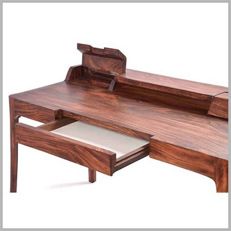 Study Hard Table 的图像结果