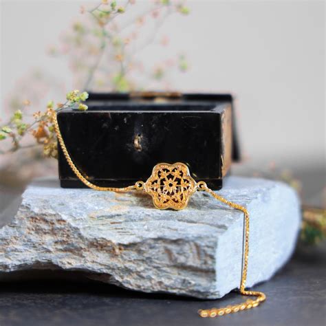 Star bezel Bracelet in Thewa jewellery – Art of Thewa By Raghav Rajsoni