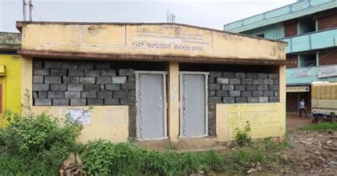 A Bus Stop Was Turned Into A House Overnight In Bengaluru & No One ...
