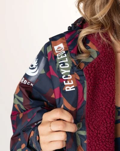 Stay warm and stylish in the Saltrock Balance Four Seasons Sub Jacket ...