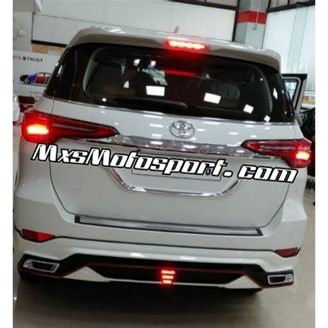 Open media 1 in modal