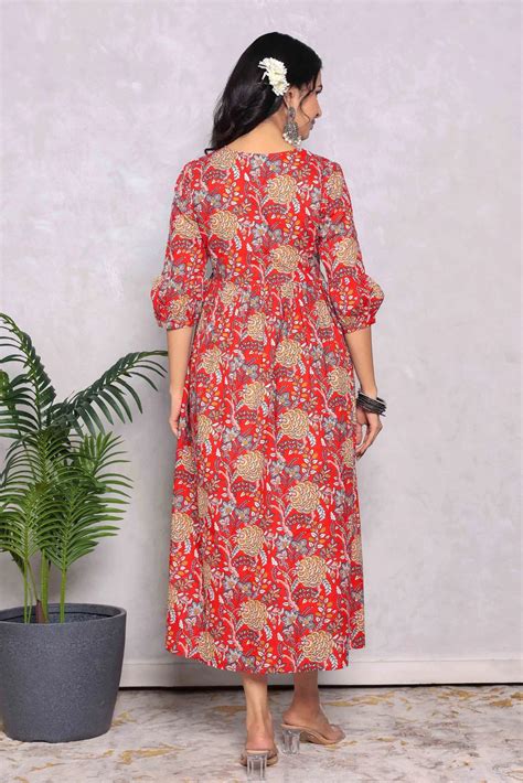 Red Block Printed V-Neck Dress With Flared Hem & Pleated Sleeves ...