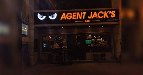 With Funky Interiors And Killer Prawns, Check Out This Place Right Away ...