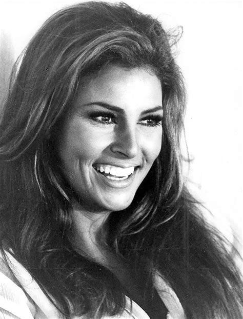 Raquel Welch | Raquel, Rachel welch, Raquel welch young