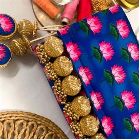 RANGOLI SILVER BEADS BEAUTIFUL BRIDAL SEQUINS CLUTCH BAG FOR WOMEN ...