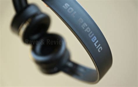 Wireless sound with TRACKS AIR headphones from SOL REPUBLIC - Rave & Review
