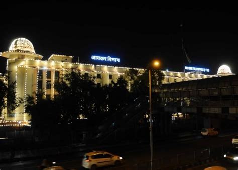 Woman arrested for running recruitment scam inside Lucknow I-T Dept's ...