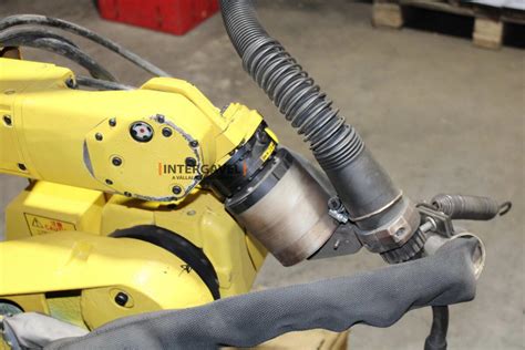 Hegesztő robot - Fanuc, ARC Mate 100iC; Fronius, TransSteel 3500 Rob ...
