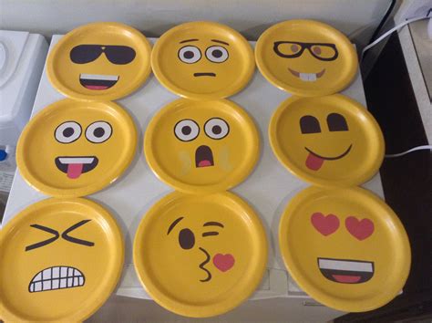 Emoji faces made on paper plate | Emoji party, Emoji party decorations, Emoji room
