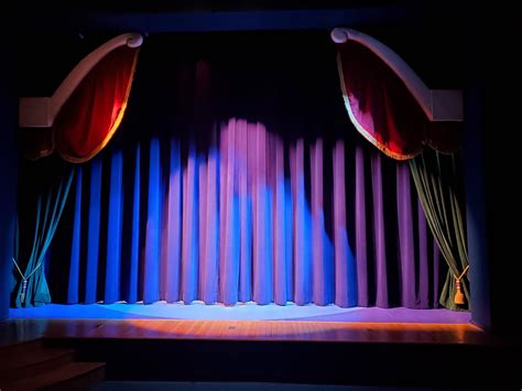 Calendar — the Puppet Co.