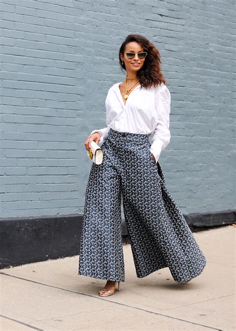https://www.breakfastwithaudrey.com.au/wp-content/myuploads/2022/10/how-to-style-wide-legged-pants-patterned-fabric.jpg