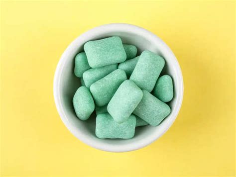 Can chewing gum reduce junk food cravings? | The Times of India