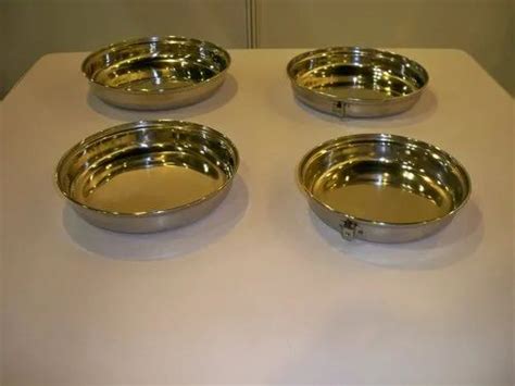 Stainless Steel Utensils - S S Oval Tray Manufacturer from Mumbai
