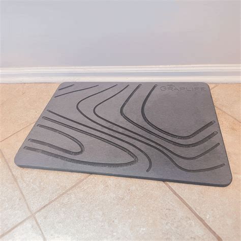 The 7 Best Stone Bath Mats, Tested for Dryness and Non-Slip