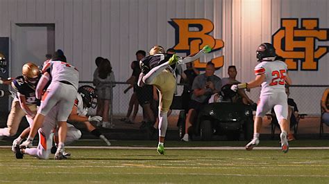 Prep football: Heelan outlasts SB-L with timely plays