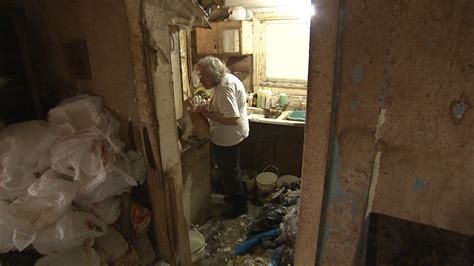 Watch Hoarders - S5:E3 Mary/Annie (2012) Online for Free | The Roku ...